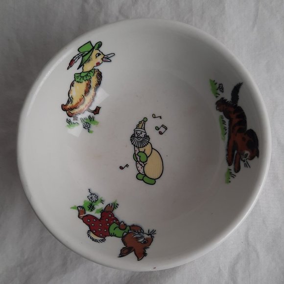 RARE FIND 4-piece set Mayer China - Toyland Pattern - 2 plates, bowl, cup - Picture 6 of 16